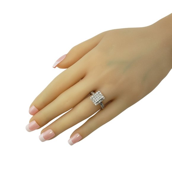 Vintage 10 Karat White Gold and Diamond Ring Size 6.75 #10440 - Picture 8 of 9